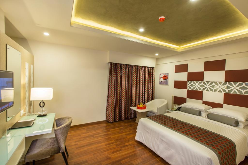 Pai Viceroy Hotel Tirupati Cameră foto
