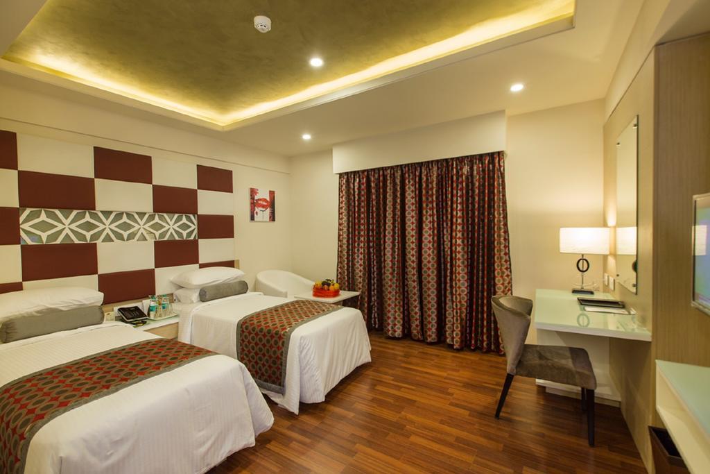 Pai Viceroy Hotel Tirupati Cameră foto